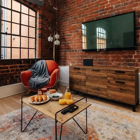 Nyaraló Exposed Brickwork Townhouse W Free Secure Parking